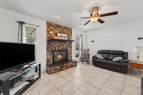 Casa en venta en Port Richey, Florida, 3 dormitorios, 156.45 m2 № 2345102 - foto 3