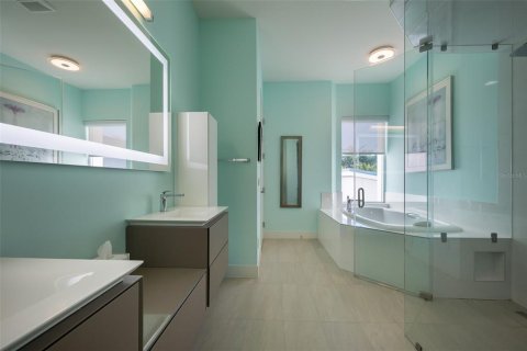 Casa en venta en Sarasota, Florida, 5 dormitorios, 397.99 m2 № 2151688 - foto 28
