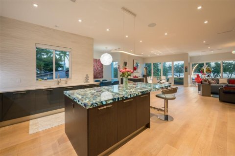 Casa en venta en Sarasota, Florida, 5 dormitorios, 397.99 m2 № 2151688 - foto 10