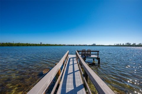 Casa en venta en Sarasota, Florida, 5 dormitorios, 397.99 m2 № 2151688 - foto 21
