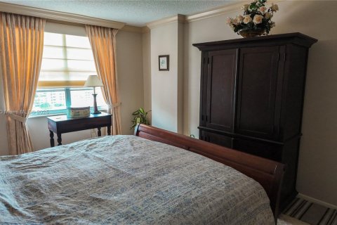 Copropriété à louer à Hallandale Beach, Floride: 2 chambres, 128.21 m2 № 1939990 - photo 19
