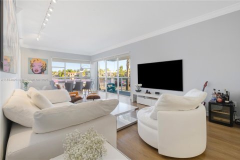 Снять в аренду кондоминиум в Авентура, Флорида 2 спальни, 106.19м2, № 1957900 - фото 3