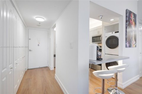 Снять в аренду кондоминиум в Авентура, Флорида 2 спальни, 106.19м2, № 1957900 - фото 5