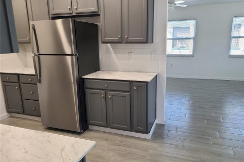 Casa en alquiler en Palmetto, Florida, 4 dormitorios, 141.95 m2 № 1915926 - foto 2