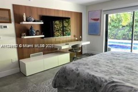 House in Key Biscayne, Florida 7 bedrooms, 361.2 sq.m. № 1646797 - photo 17