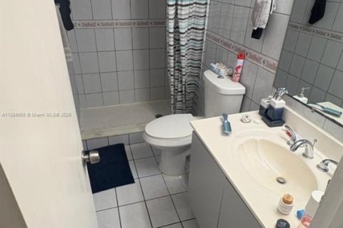 Copropriété à louer à North Miami, Floride: 2 chambres, 117.06 m2 № 1930407 - photo 12