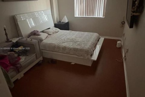 Copropriété à louer à North Miami, Floride: 2 chambres, 117.06 m2 № 1930407 - photo 16