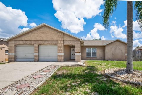 Villa ou maison à Port Richey, Floride 3 chambres, 149.39 m2 № 2389240