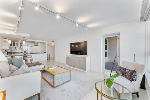 Copropriété à vendre à Lauderdale-by-the-Sea, Floride: 2 chambres, 116.13 m2 № 2078453 - photo 12