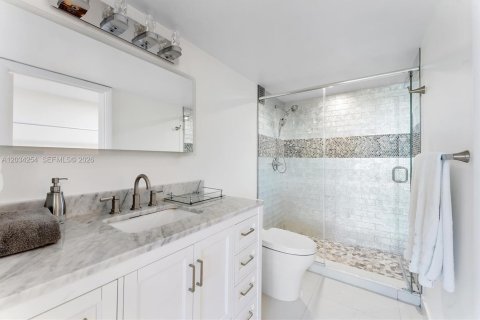 Copropriété à vendre à Lauderdale-by-the-Sea, Floride: 2 chambres, 116.13 m2 № 2078453 - photo 25