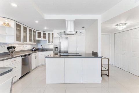 Copropriété à vendre à Lauderdale-by-the-Sea, Floride: 2 chambres, 116.13 m2 № 2078453 - photo 14