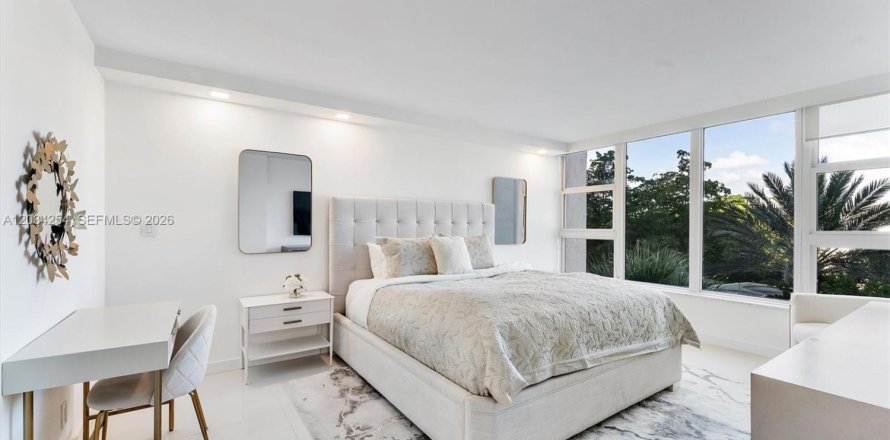 Condo à Lauderdale-by-the-Sea, Floride, 2 chambres  № 2078453