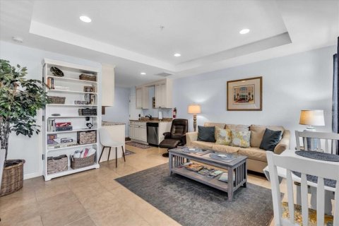 Condo in Englewood, Florida, 2 bedrooms  № 1632482 - photo 18