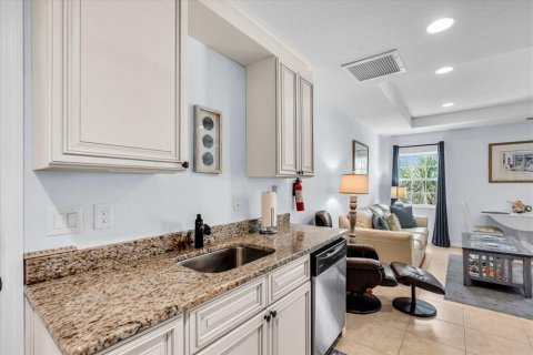 Condo in Englewood, Florida, 2 bedrooms  № 1632482 - photo 12