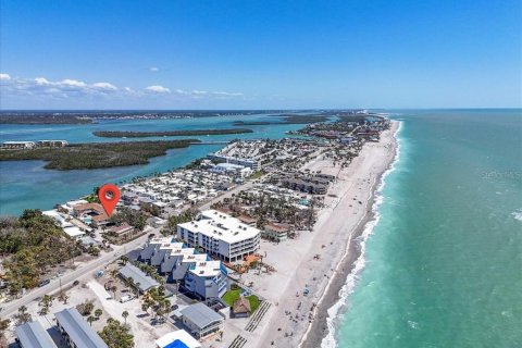 Condo in Englewood, Florida, 2 bedrooms  № 1632482 - photo 25
