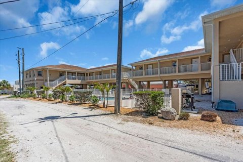 Condo in Englewood, Florida, 2 bedrooms  № 1632482 - photo 1
