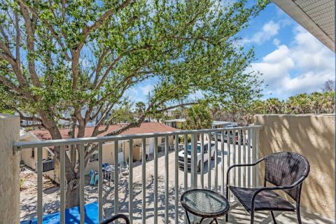 Condo in Englewood, Florida, 2 bedrooms  № 1632482 - photo 30