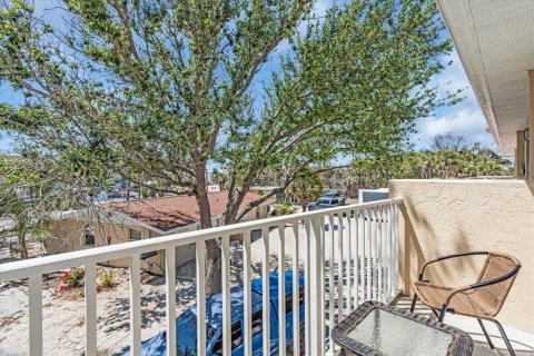 Condo in Englewood, Florida, 2 bedrooms  № 1632482 - photo 22