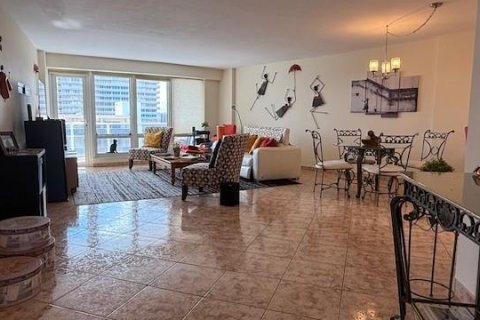 Copropriété à vendre à Fort Lauderdale, Floride: 1 chambre, 122.63 m2 № 2084395 - photo 22