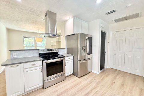 Casa en venta en Tampa, Florida, 3 dormitorios, 191.94 m2 № 1913525 - foto 26