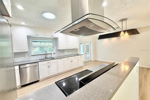 Casa en venta en Tampa, Florida, 3 dormitorios, 191.94 m2 № 1913525 - foto 29