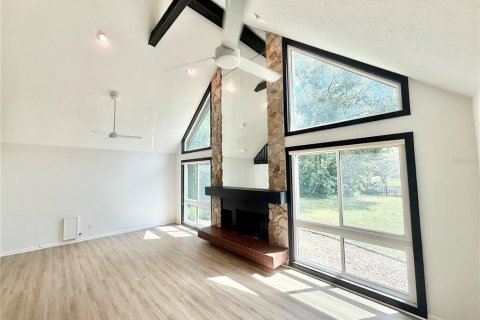 Casa en venta en Tampa, Florida, 3 dormitorios, 191.94 m2 № 1913525 - foto 18