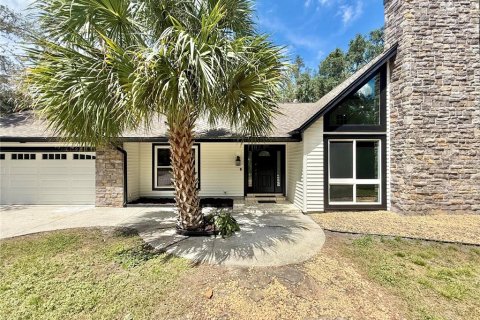 Casa en venta en Tampa, Florida, 3 dormitorios, 191.94 m2 № 1913525 - foto 3