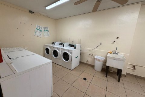 Купить кондоминиум в Хайалиа, Флорида 2 спальни, 98.48м2, № 2170877 - фото 4