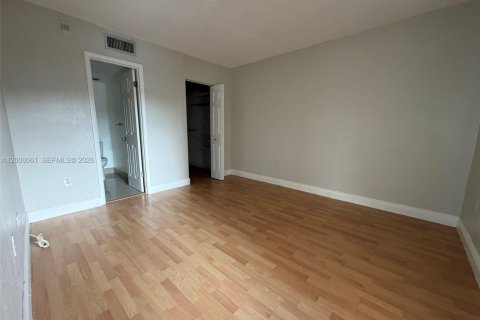 Купить кондоминиум в Хайалиа, Флорида 2 спальни, 98.48м2, № 2170877 - фото 16