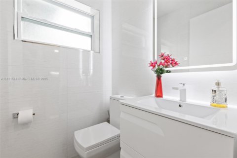 Casa en venta en Coral Springs, Florida, 4 dormitorios, 206.15 m2 № 1766926 - foto 16