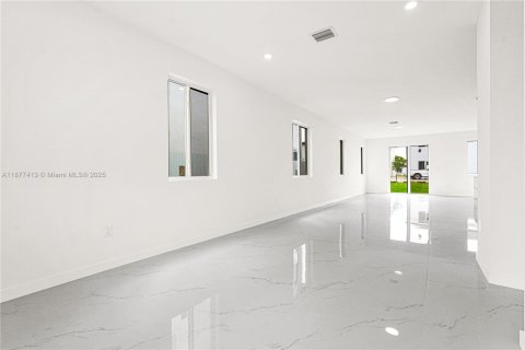 Townhouse in Miami, Florida 5 bedrooms, 233.93 sq.m. № 1980745 - photo 3