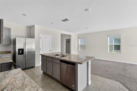 House in Winter Haven, Florida 5 bedrooms, 234.3 sq.m. № 2195253 - photo 17