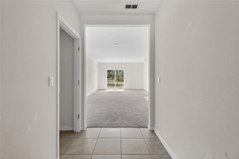 House in Winter Haven, Florida 5 bedrooms, 234.3 sq.m. № 2195253 - photo 8