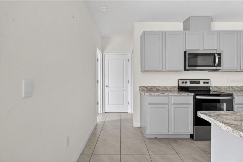 House in Winter Haven, Florida 5 bedrooms, 234.3 sq.m. № 2195253 - photo 24