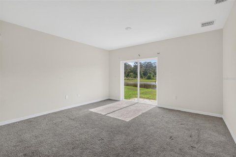 House in Winter Haven, Florida 5 bedrooms, 234.3 sq.m. № 2195253 - photo 22