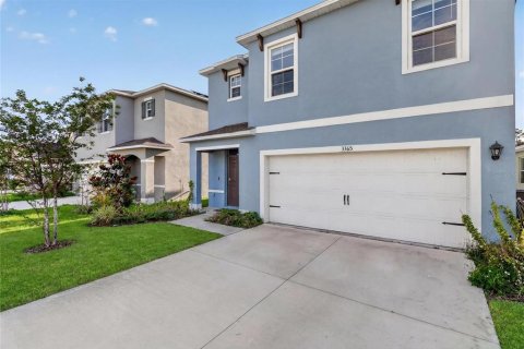 House in Winter Haven, Florida 5 bedrooms, 234.3 sq.m. № 2195253 - photo 4