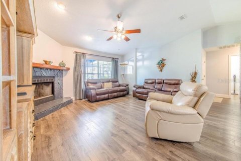 Villa ou maison à vendre à Auburndale, Floride: 3 chambres, 143.07 m2 № 2226454 - photo 27