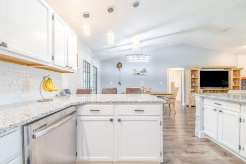 Villa ou maison à vendre à Auburndale, Floride: 3 chambres, 143.07 m2 № 2226454 - photo 14