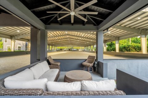 House in Davie, Florida 8 bedrooms, 592.72 sq.m. № 1927961 - photo 25