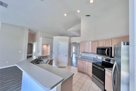 Casa en alquiler en Palm Coast, Florida, 3 dormitorios, 193.05 m2 № 2105210 - foto 13