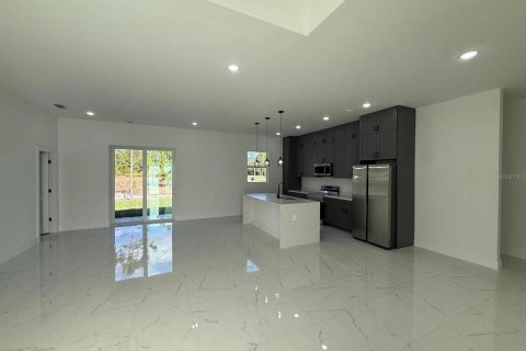 Villa ou maison à louer à Lehigh Acres, Floride: 4 chambres, 152.27 m2 № 2148283 - photo 12
