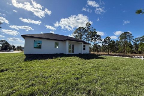 Villa ou maison à louer à Lehigh Acres, Floride: 4 chambres, 152.27 m2 № 2148283 - photo 11