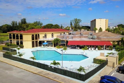 Condo in Lake Worth, Florida, 2 bedrooms  № 2039019 - photo 29