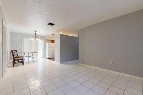 Casa en venta en Okeechobee, Florida, 3 dormitorios, 123.75 m2 № 2172313 - foto 6