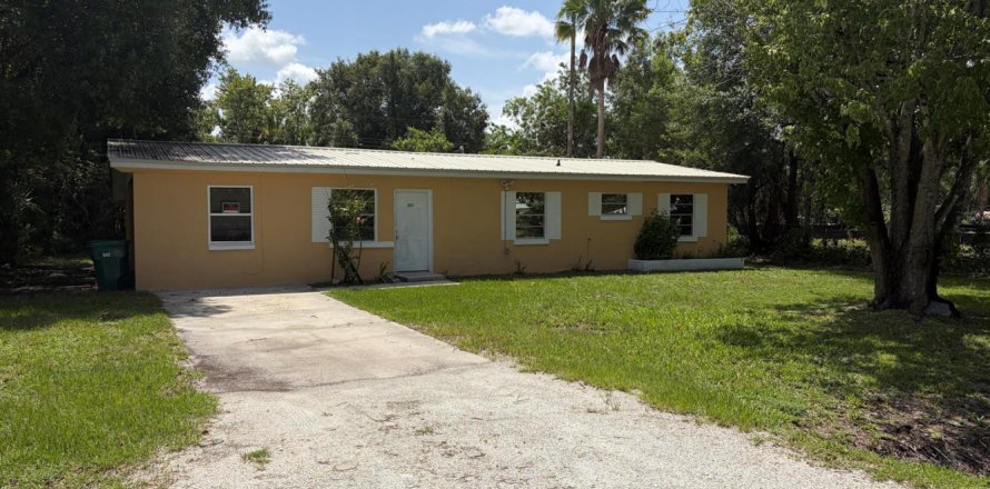 Casa en Okeechobee, Florida 3 dormitorios, 123.75 m2 № 2172313