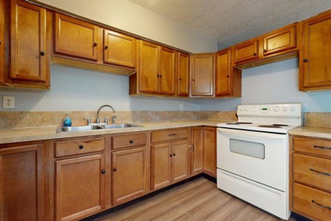 Casa en venta en Okeechobee, Florida, 3 dormitorios, 123.75 m2 № 2172313 - foto 10