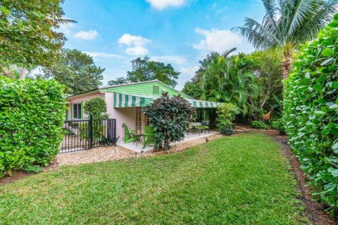 Casa en alquiler en Palm Beach, Florida, 3 dormitorios, 116.41 m2 № 945058 - foto 1