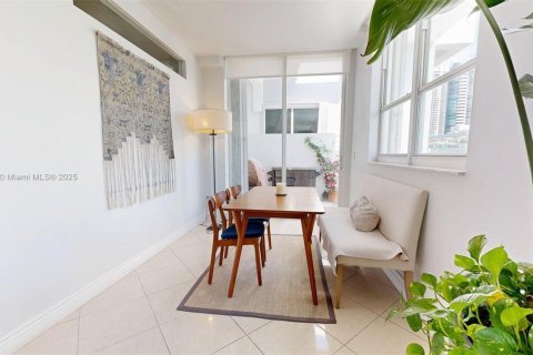 Купить кондоминиум в Майами-Бич, Флорида 2 спальни, 117.99м2, № 1951477 - фото 30