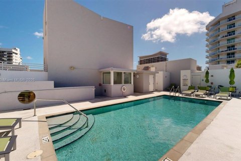 Купить кондоминиум в Майами-Бич, Флорида 2 спальни, 117.99м2, № 1951477 - фото 4