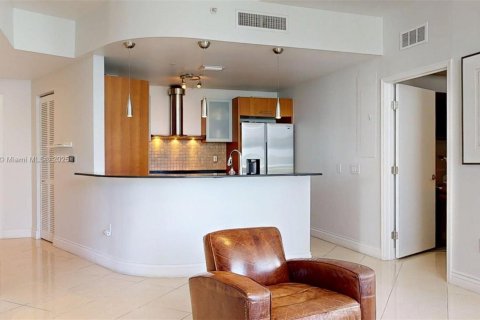 Купить кондоминиум в Майами-Бич, Флорида 2 спальни, 117.99м2, № 1951477 - фото 29